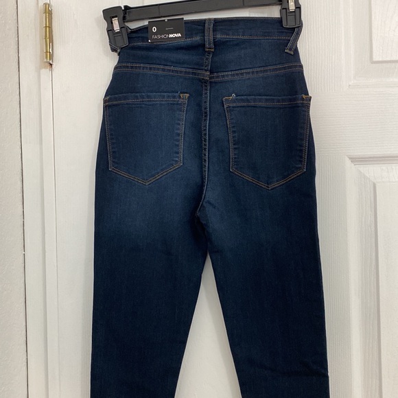 NWT FASHION NOVA CLASSIC HIGH WAIST SKINNY JEANS - DARK DENIM - SIZE 0 - Picture 3 of 8